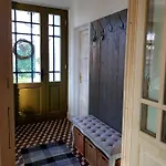 Belvarosi Kerteshaz * Keszthely