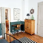 Belvarosi Kerteshaz Holiday home *
