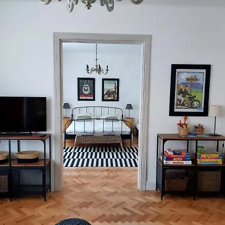 Nyaraló Belvárosi Kertesház