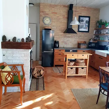 Belvarosi Kerteshaz Ferienhaus *
