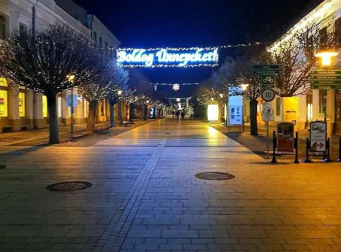 Belvarosi Kerteshaz Prázdninový dům *